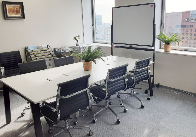 明るいオフィス